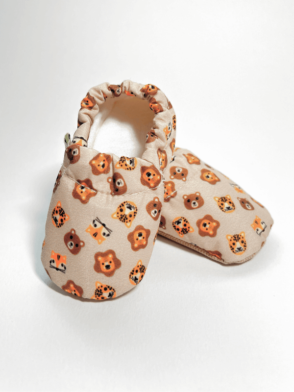 Hayvan desenli pamuk astarlı bebek patik, yumuşak ve rahat ayakkabı