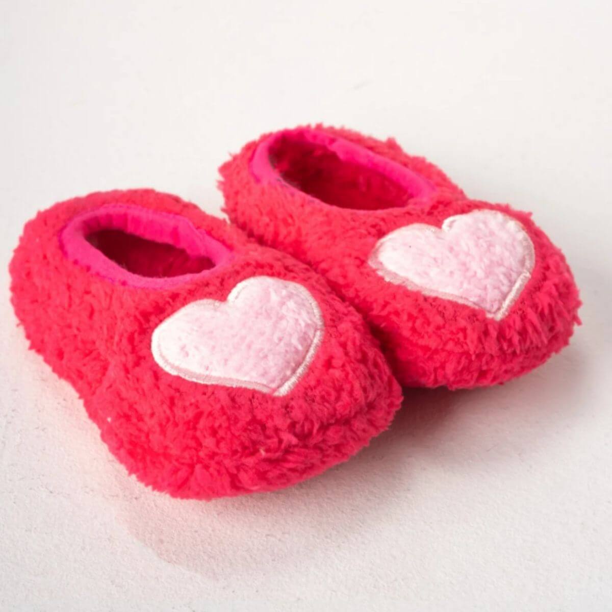 Kırmızı renk kalp desenli wellsoft peluş ev patiği