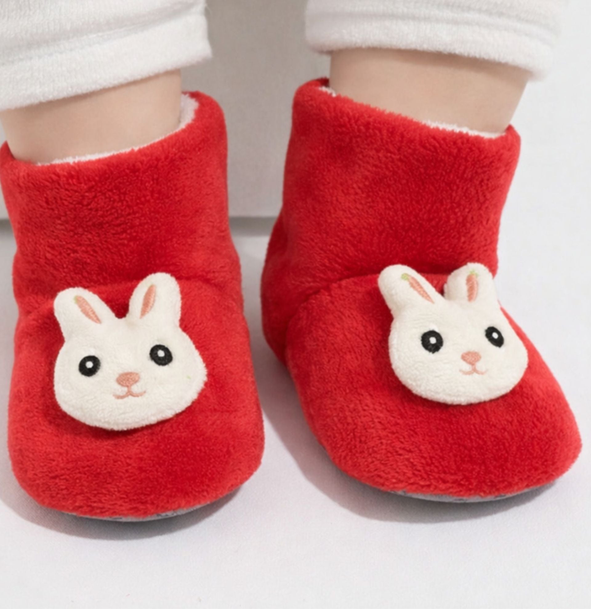 Kırmızı Zilli Ayıcık Detaylı Kaydırmaz Bebek Ev Botu