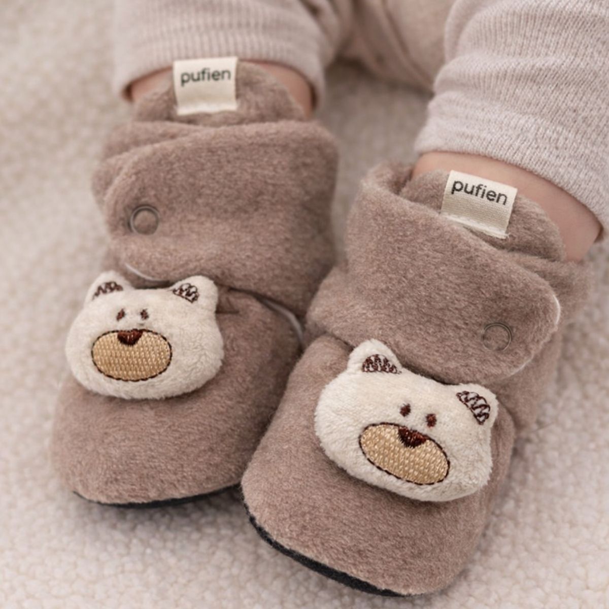 Bej Polar Panduf - Ayıcık Figürlü bebekte görünüm