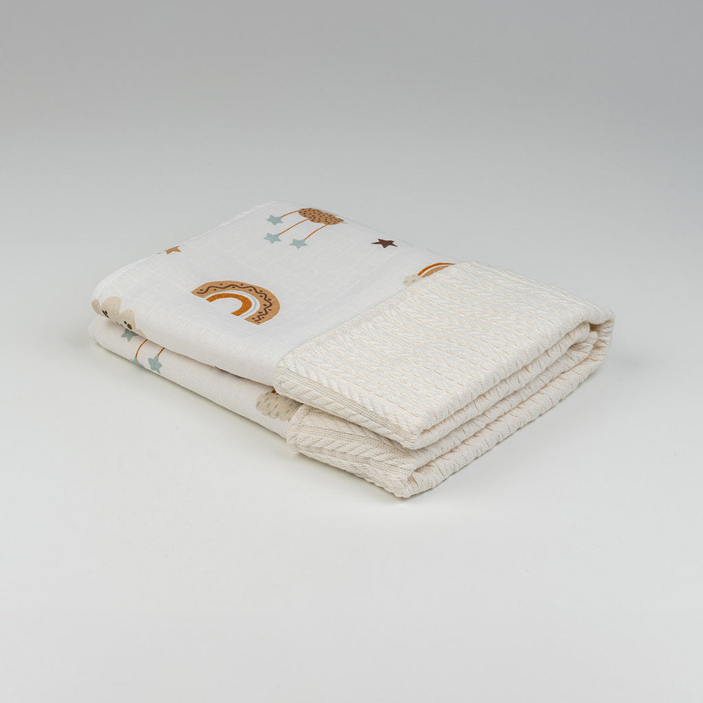 Katlanmış ekru ay desenli örgü örtü, 90x90 cm