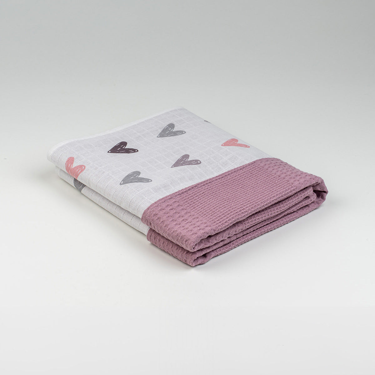 Katlanmış violet kalp desenli waffle örtü