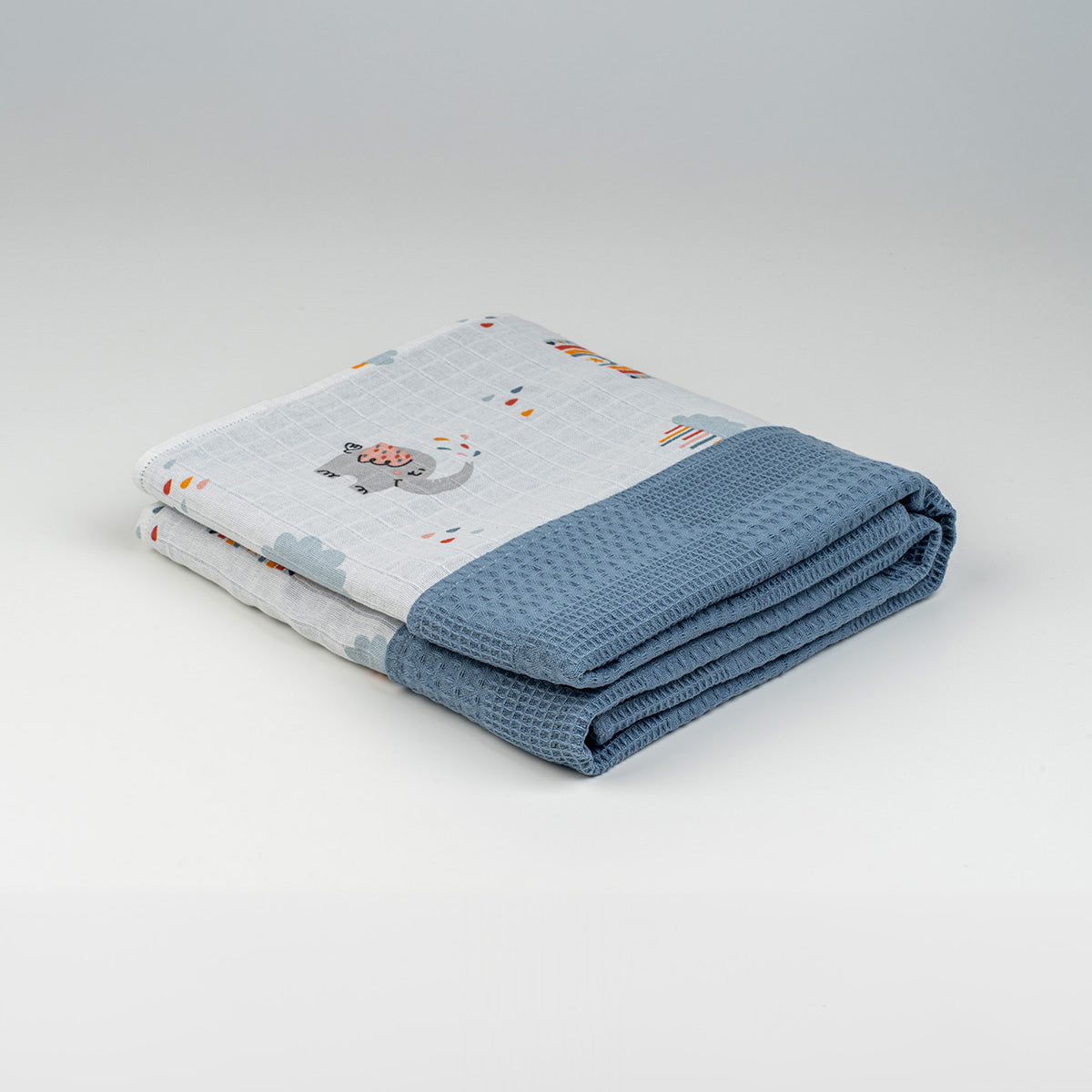 Katlanmış indigo bulut desenli müslin waffle örtü