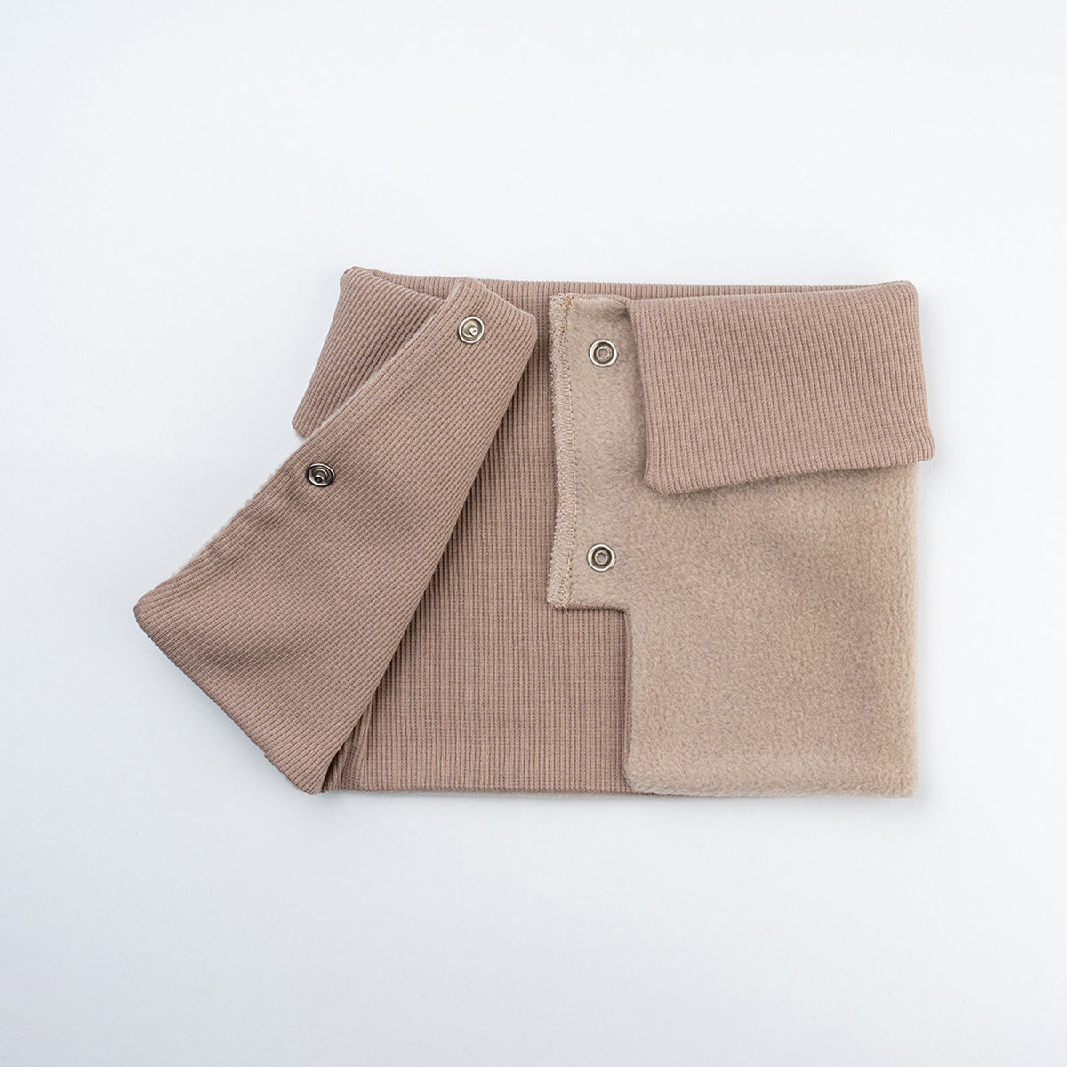yumuşak dokulu çift kat bej bebek önlüğü - pamuk