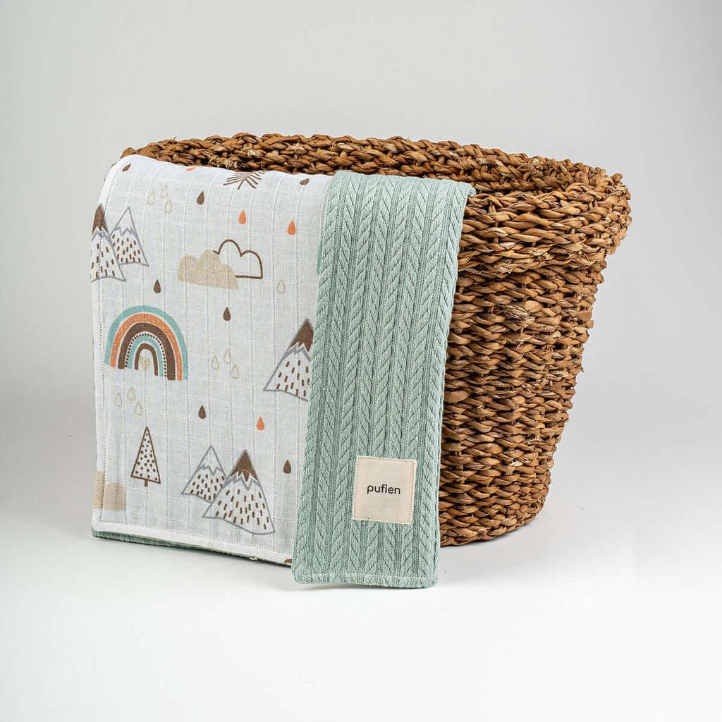 Yeşil gökkuşağı dağ desenli örgü örtü, 90x90 cm