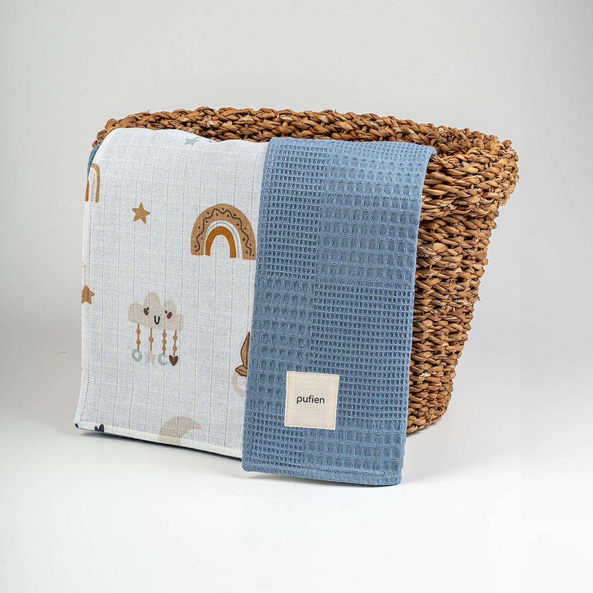 Gökkuşağı geyikli indigo waffle örtü