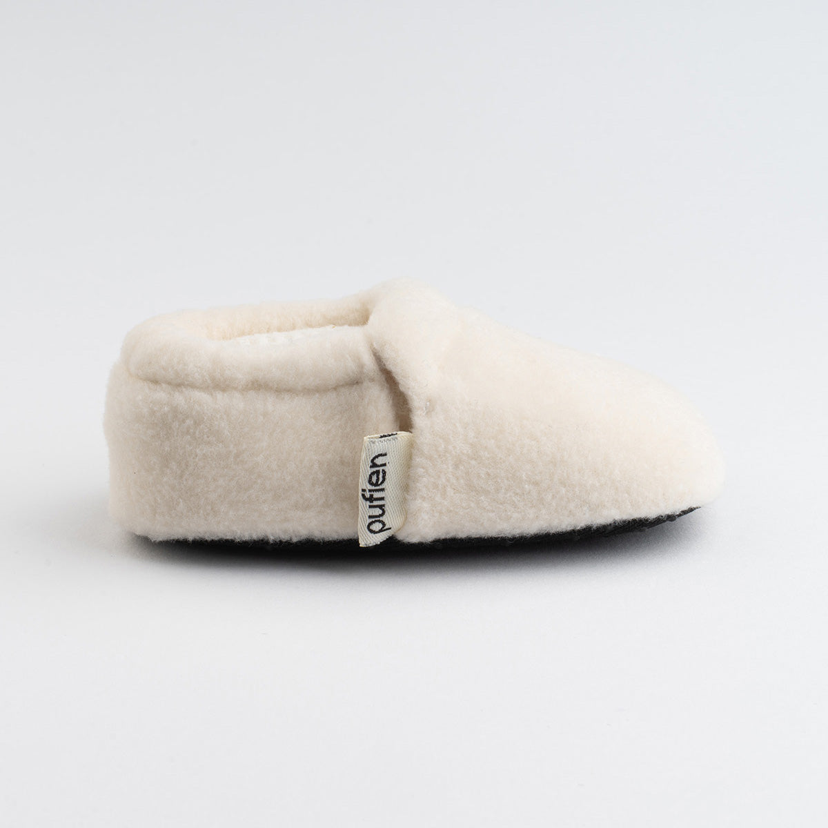 beyaz kısa polar patik - yandan görünüm