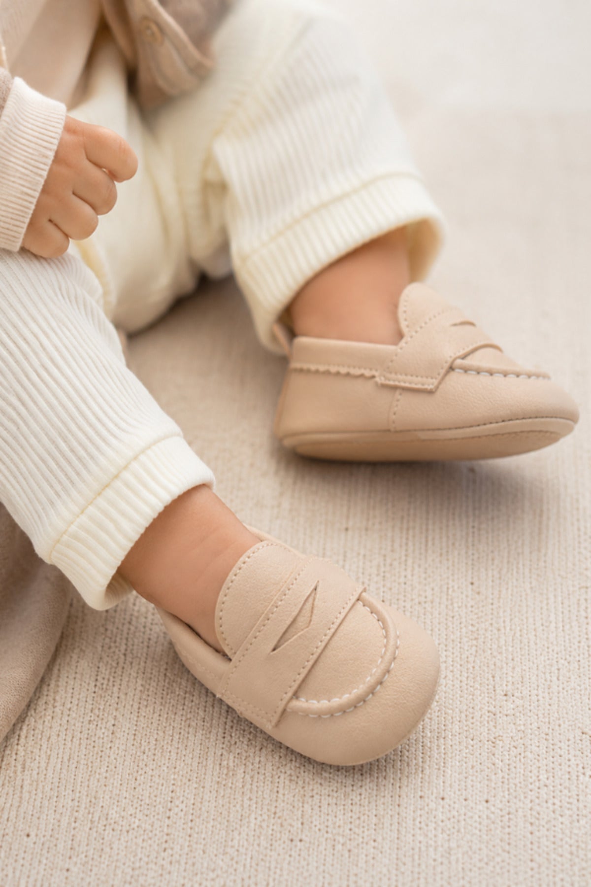 Bej Deri Bağcıksız Bebek Loafer Ayakkabı