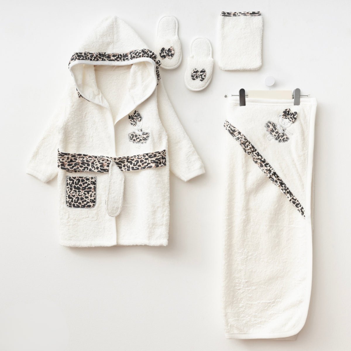 Bebek 0 - 12 Leopar Bornoz Seti - Pufien