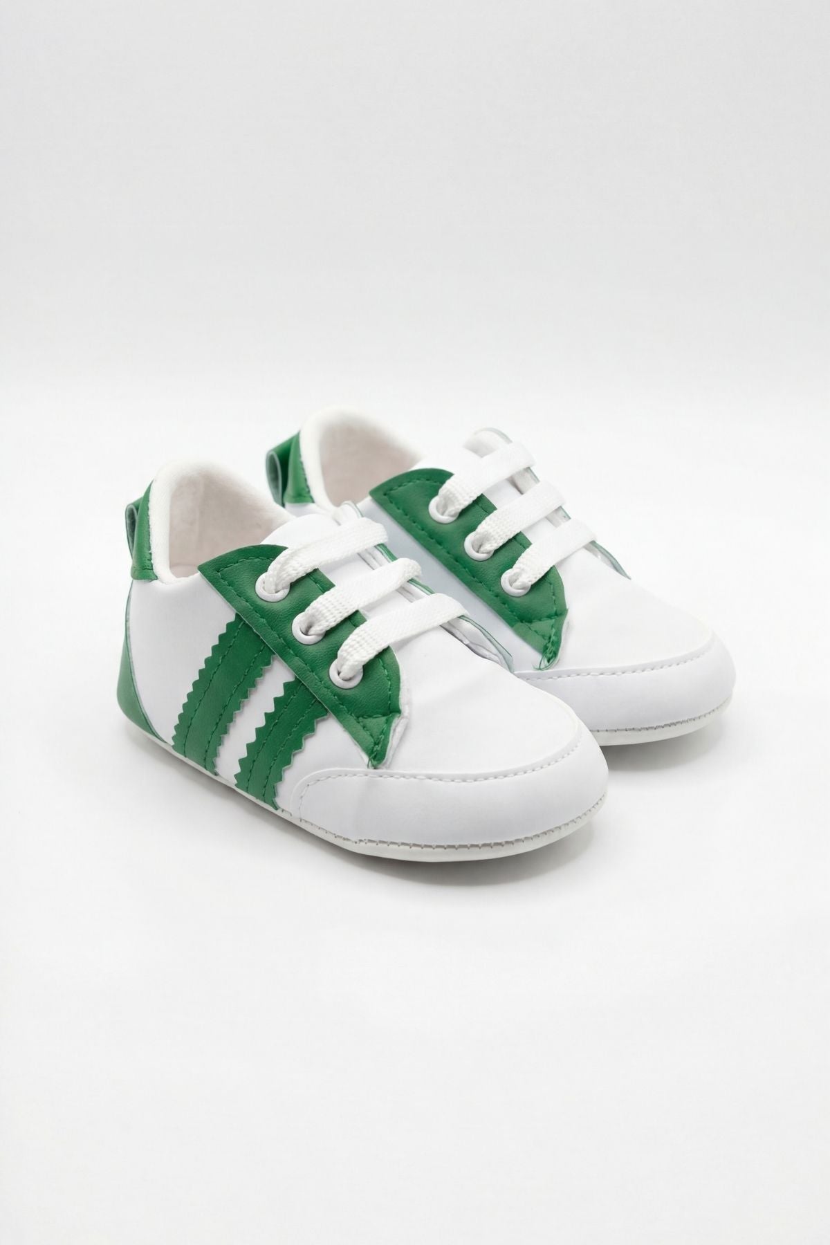 Beyaz Yeşil Çizgili Bağcıklı Bebek Sneaker Ayakkabı — Yeşil