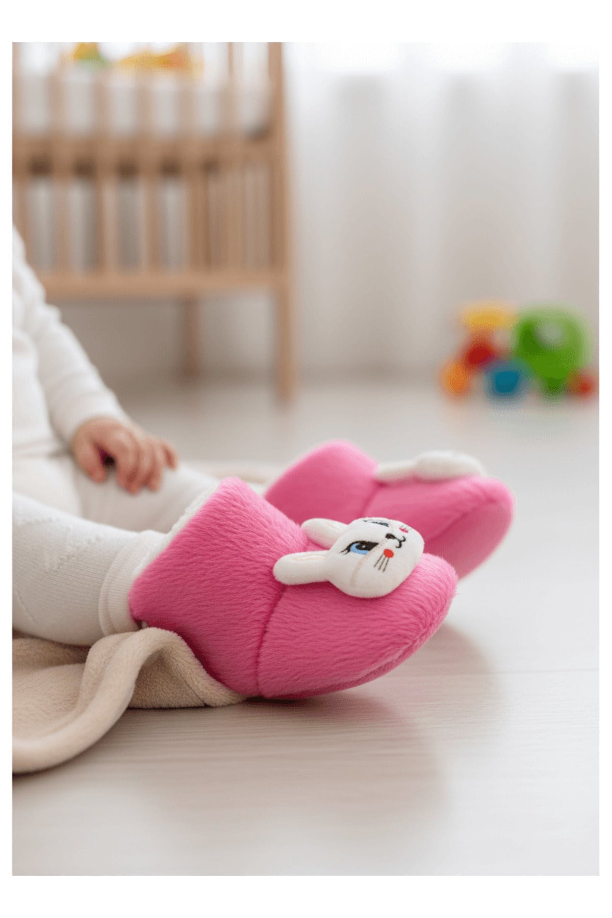 Çocuk Ev Botu, Ayıcık Peluş Bot, Polar Ayı Desenli Rahat ve Kaymaz Tabanlı, Bebek ve Çocuk - PufienEv Botu
