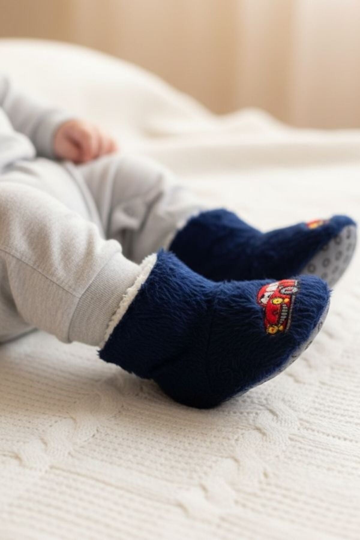 Çocuk Panduf, Bebek Ev Botu, Araba Desenli Sevimli Nakışlı Bebek Panduf - PufienPanduf