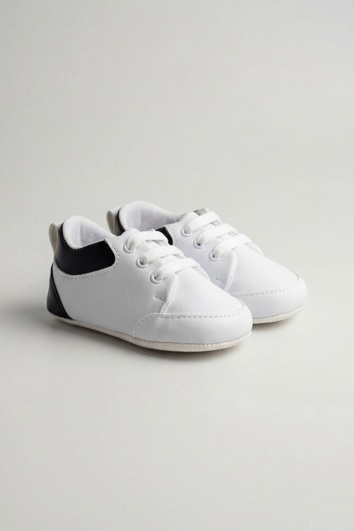 İlk Adım Ayakkabısı, Bebek Patik, Beyaz Siyah - PufienSneaker