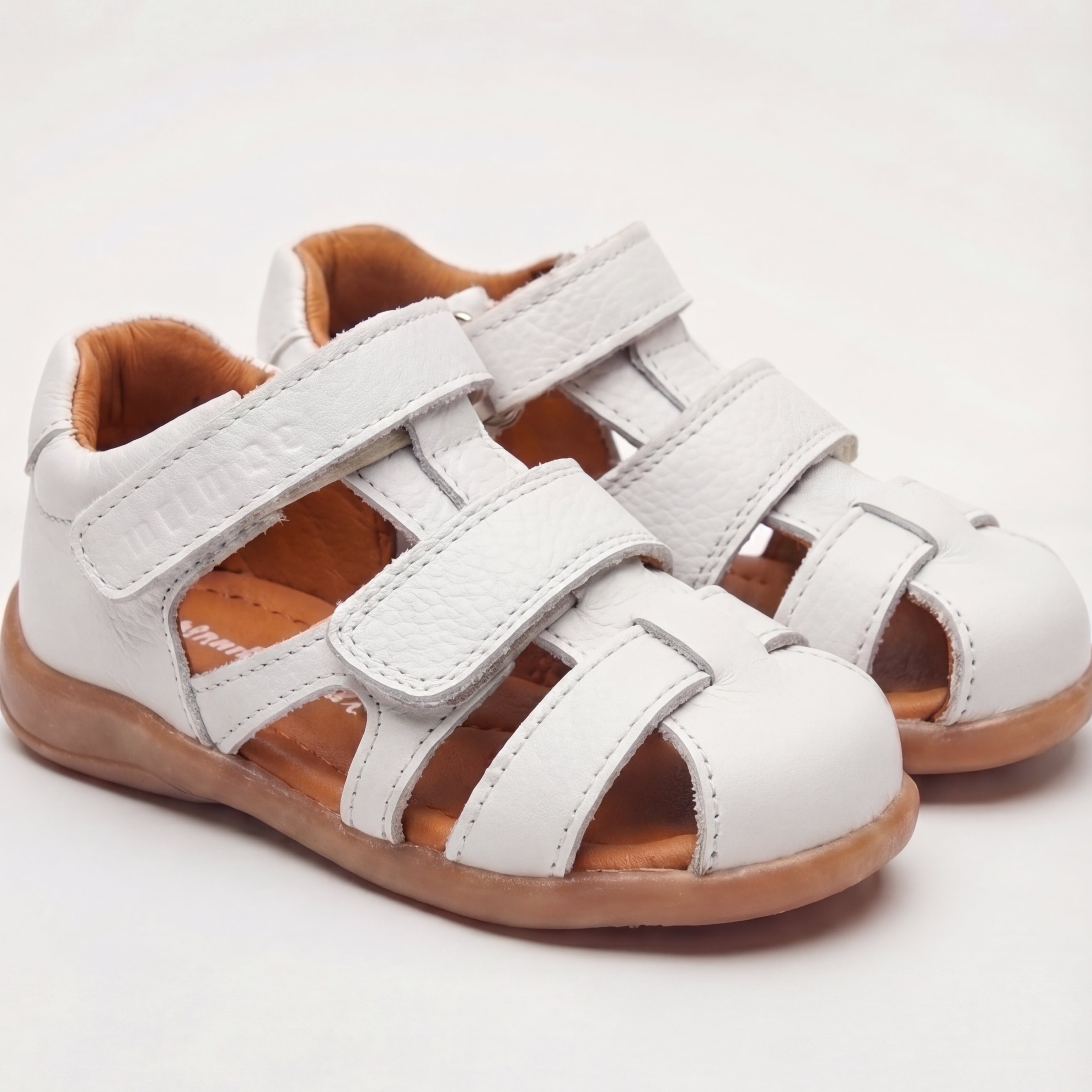 Beyaz Hakiki Deri Cırt Cırtlı Bebek Sandalet – İlk Adım Dostu Şık Model