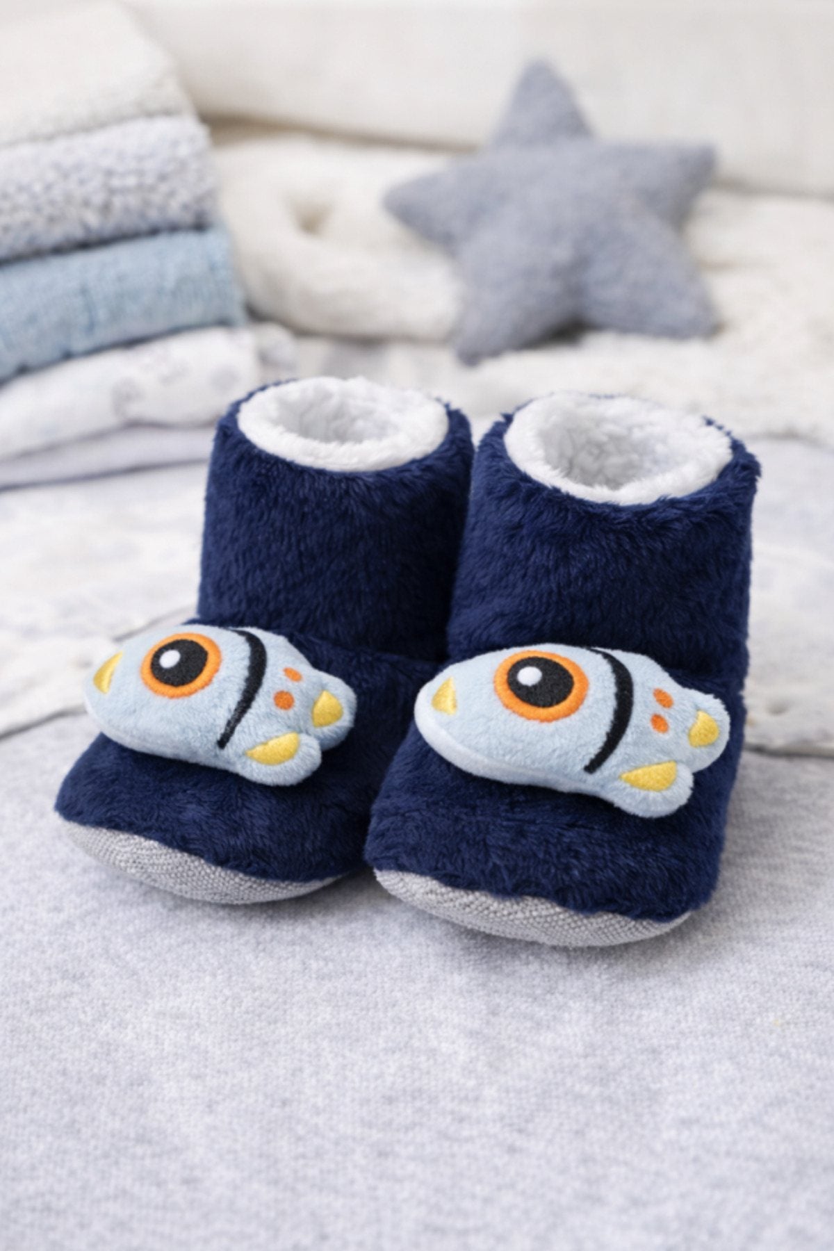 Peluş Ev Botu — Lacivert Roket