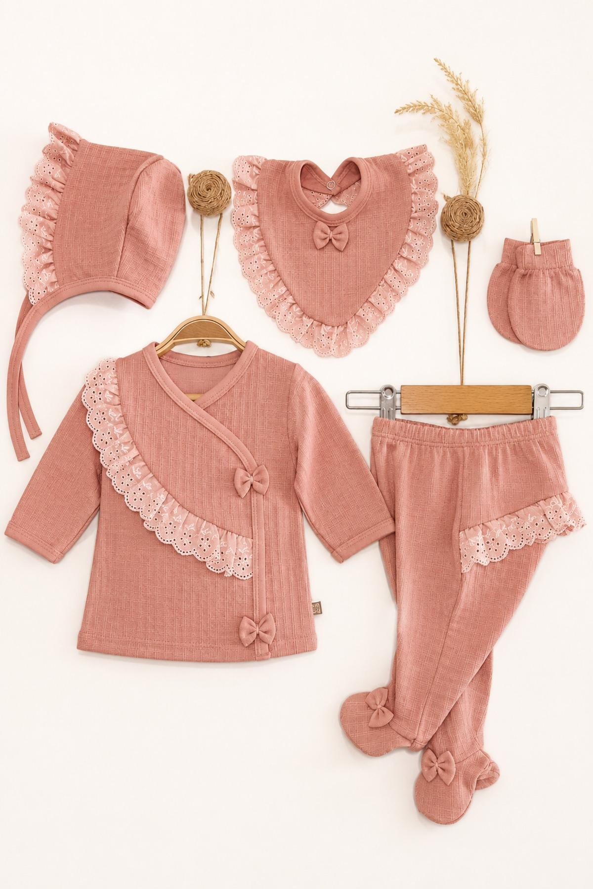 Sevimli Kız Bebek İşlemeli Yenidoğan 5'li Set Pembe — Pembe