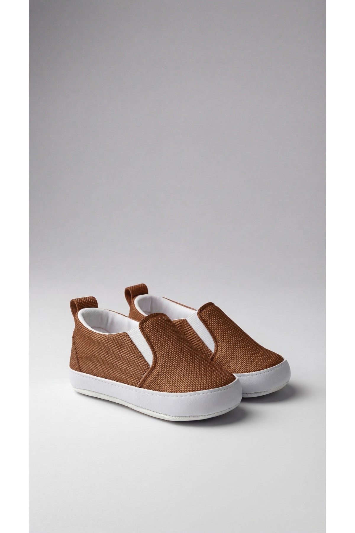 Slip-On Bebek Ayakkabı - Pufien — Kahverengi