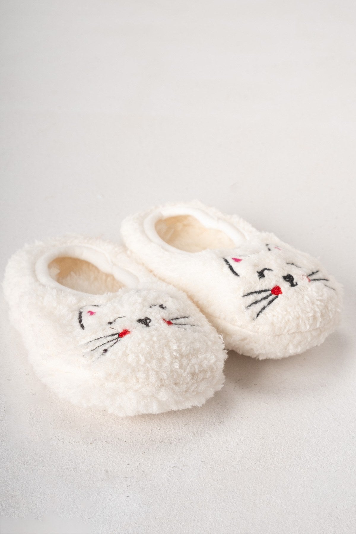 Wellsoft Peluş Ev Patiği — Kedi