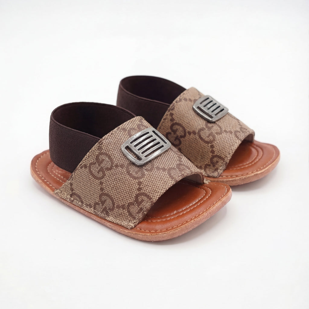 Unisex Bebek Terlik | Monogram Desenli Gümüş Tokalı